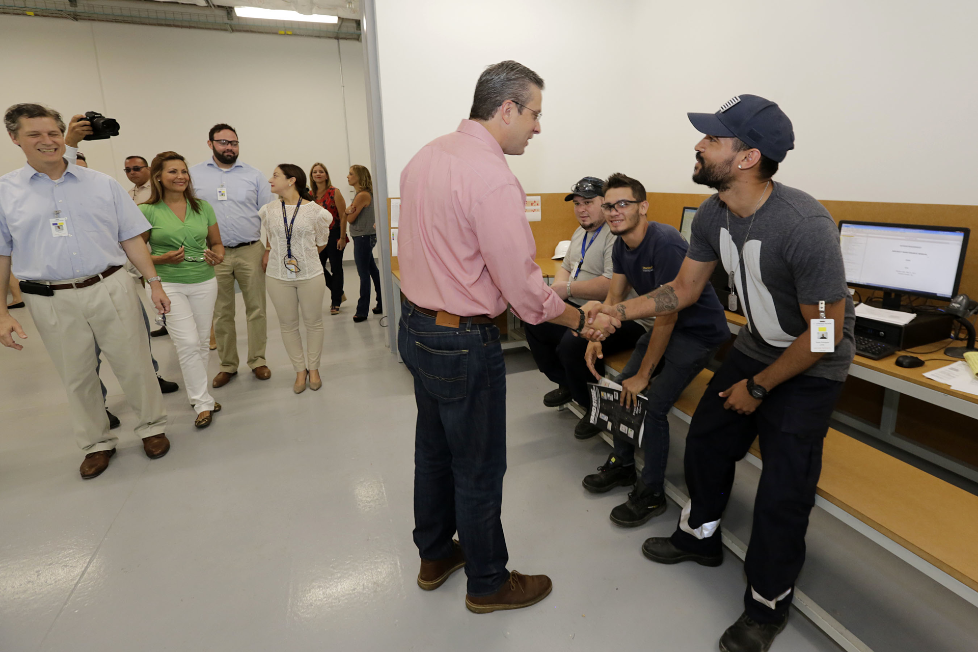 Gobernador Visita Nuevas Instalaciones Lufthansa Technik Agp 5 55b91e17c064c