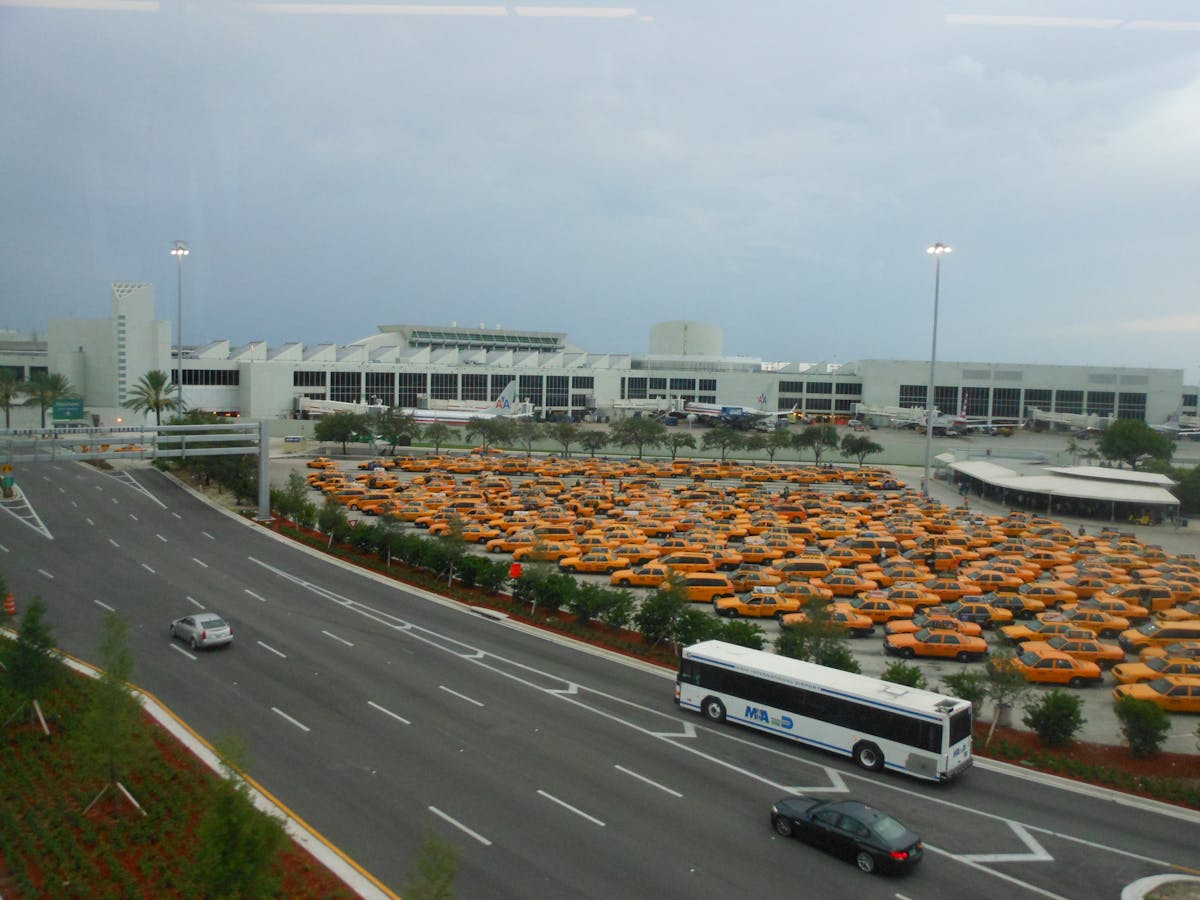 Miami International Airport Transportation 559d8948cde08