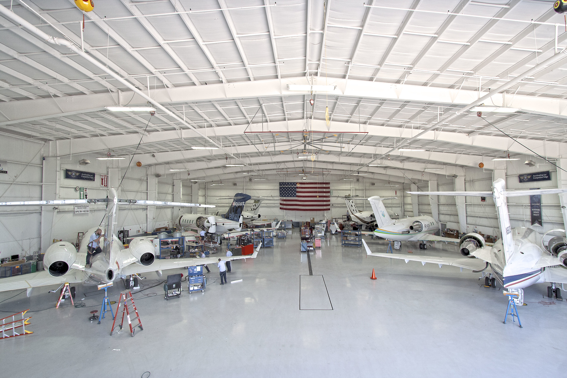 Jstl Challenger 564cf5eae35b1