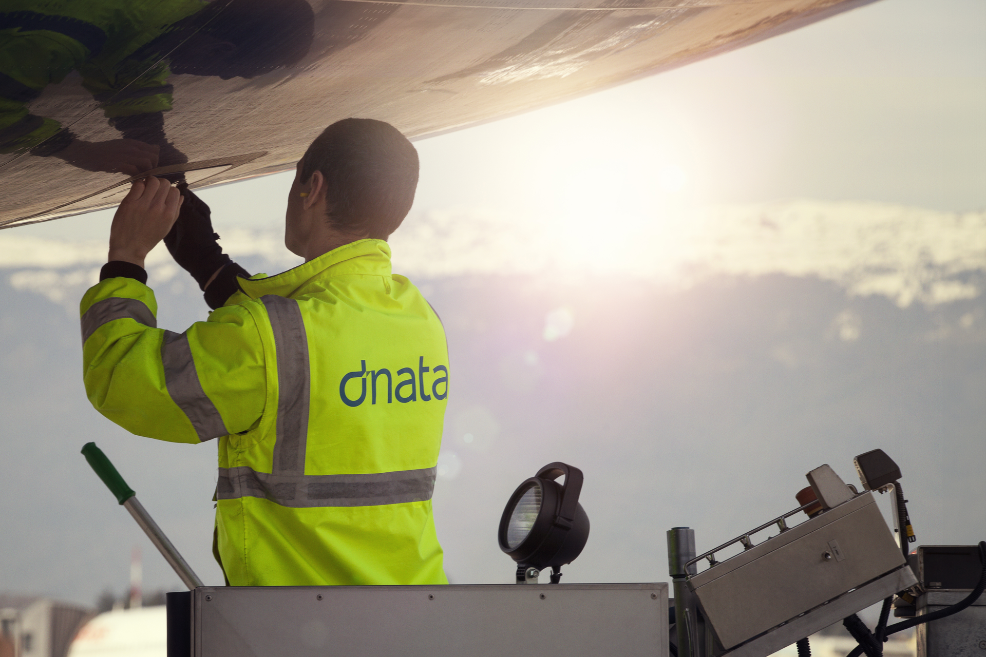 Dnata 4 565368190ce10