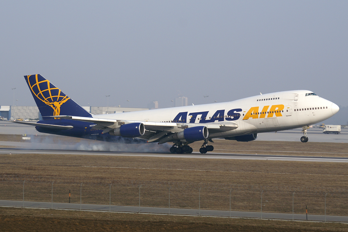 Atlas Air B742 N517 Mc 569fb647281f8