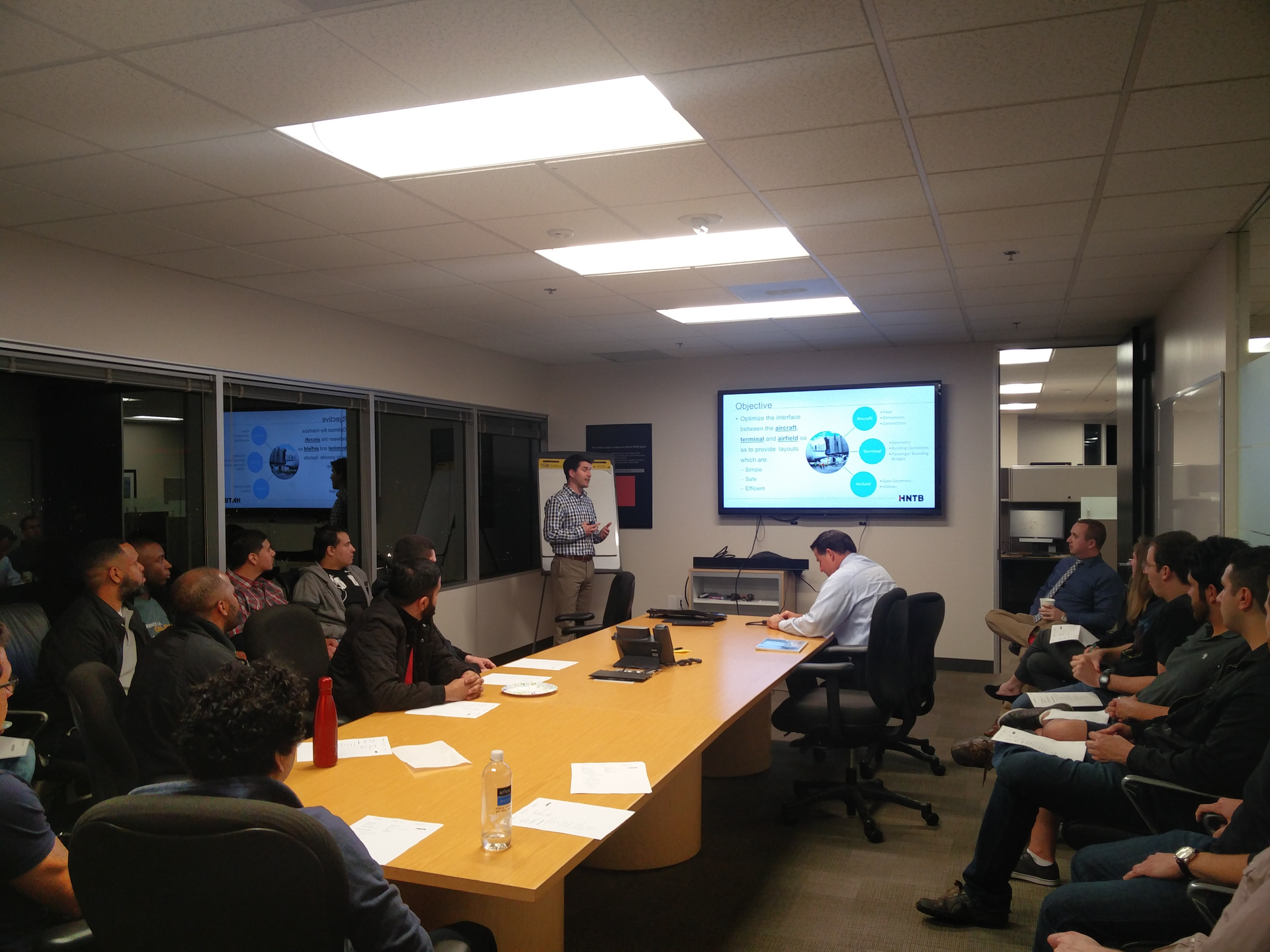 HNTB's James Long, PE speaking to the class.