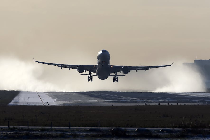 Delta A330 take off