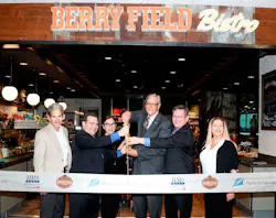 From left to right: Larry jenkins, Vice President of Operations, HMSHost; Jay Greenberg, Senior Director of Operations, HMSHost; Juli H. Mosley, Board Member, Metropolitan Nashville Airport Authority Board of Commissioners; Rob Wigington, President and CEO, Metropolitan Nashville Airport Authority; Kent Vanden Oever, Vice President of Business Development, HMSHost; Rebecca Ramsey, Assistant Director of Properties, Metropolitan Nashville Airport Authority.