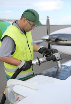 Aircraftrefuellingoverwing Zvf50jet Hoch 53csroysfipok Cuf Aircraftrefuellingoverwing Zvf50jet Hoch 53csroysfipok Cuf