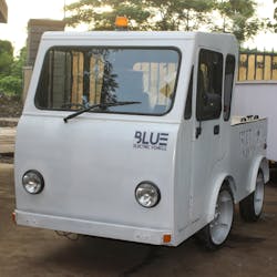 Electric Tow Tractor Electric Tow Tractor