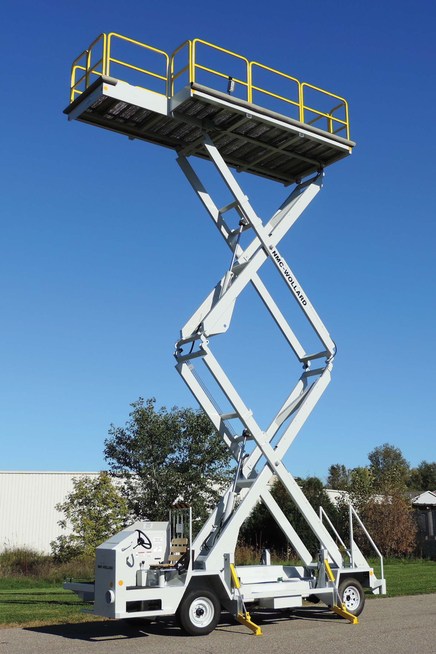 TML704 Maintenance Lift From Wollard International, formerly NMC