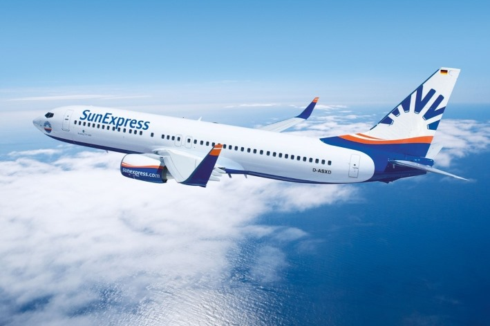 B737800 Sun Express Klein 579901f833044
