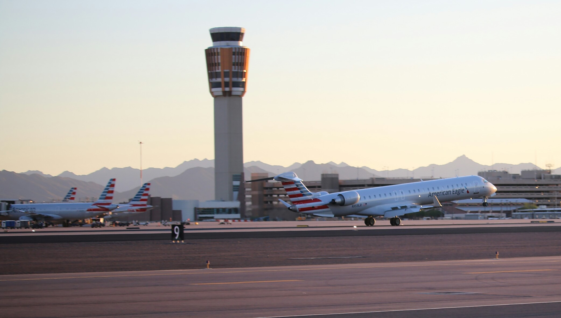 Mesa Bombardier Crj900 579b6cc2d5ed6