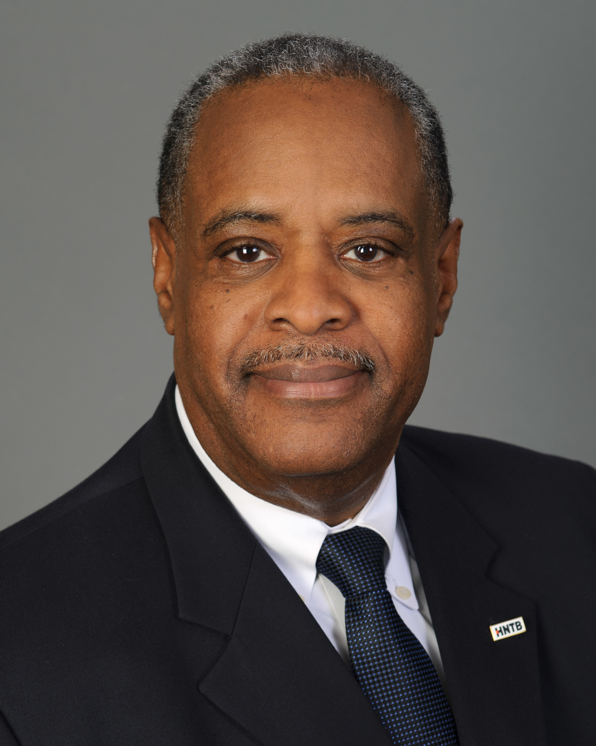 Clark is former Delta Air Lines Management and City of Chicago Deputy Commissioner-Aviation