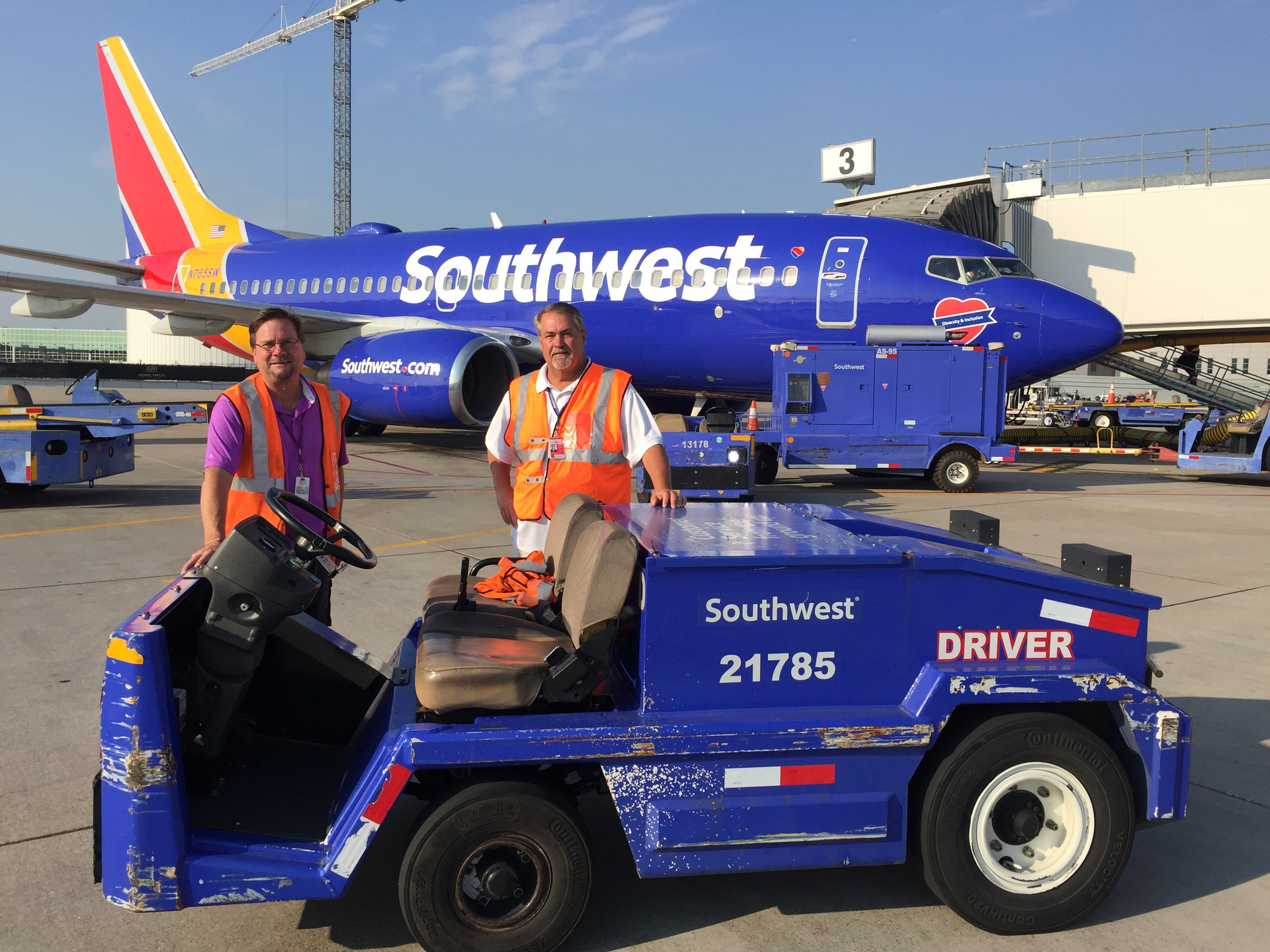 southwest airlines luggage limits