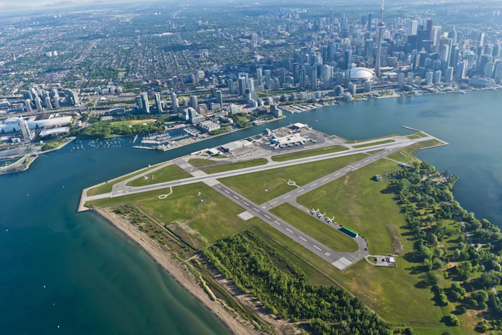 Billy Bishop Toronto City Airport Named A Top International
