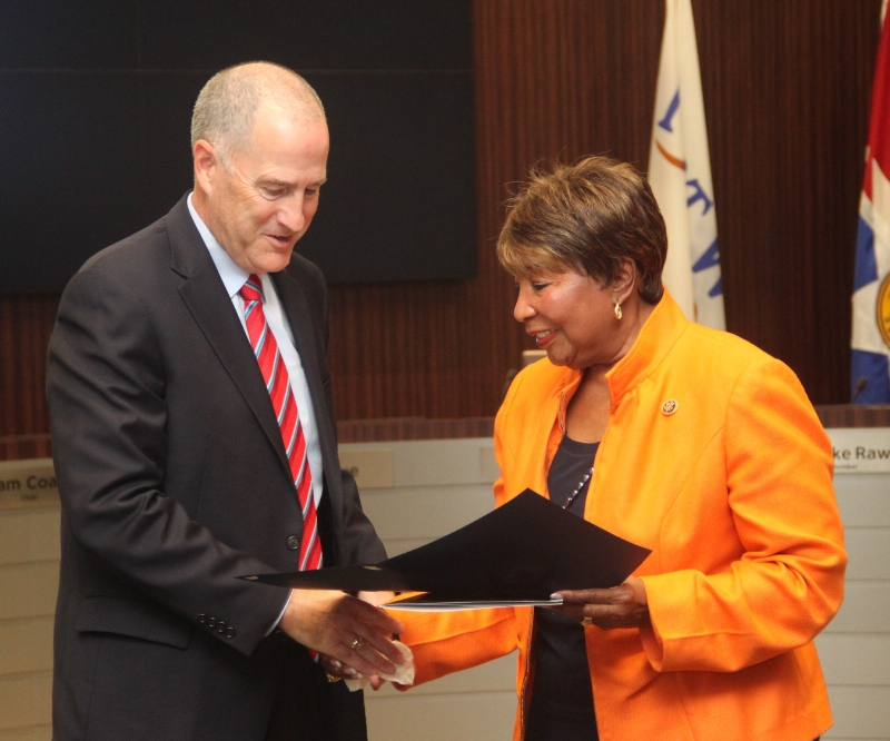 DFW Airport CEO Sean Donohue and U.S. Congresswoman Eddie Bernice Johnson (D-TX 30) at DFW Airport on Oct. 26.