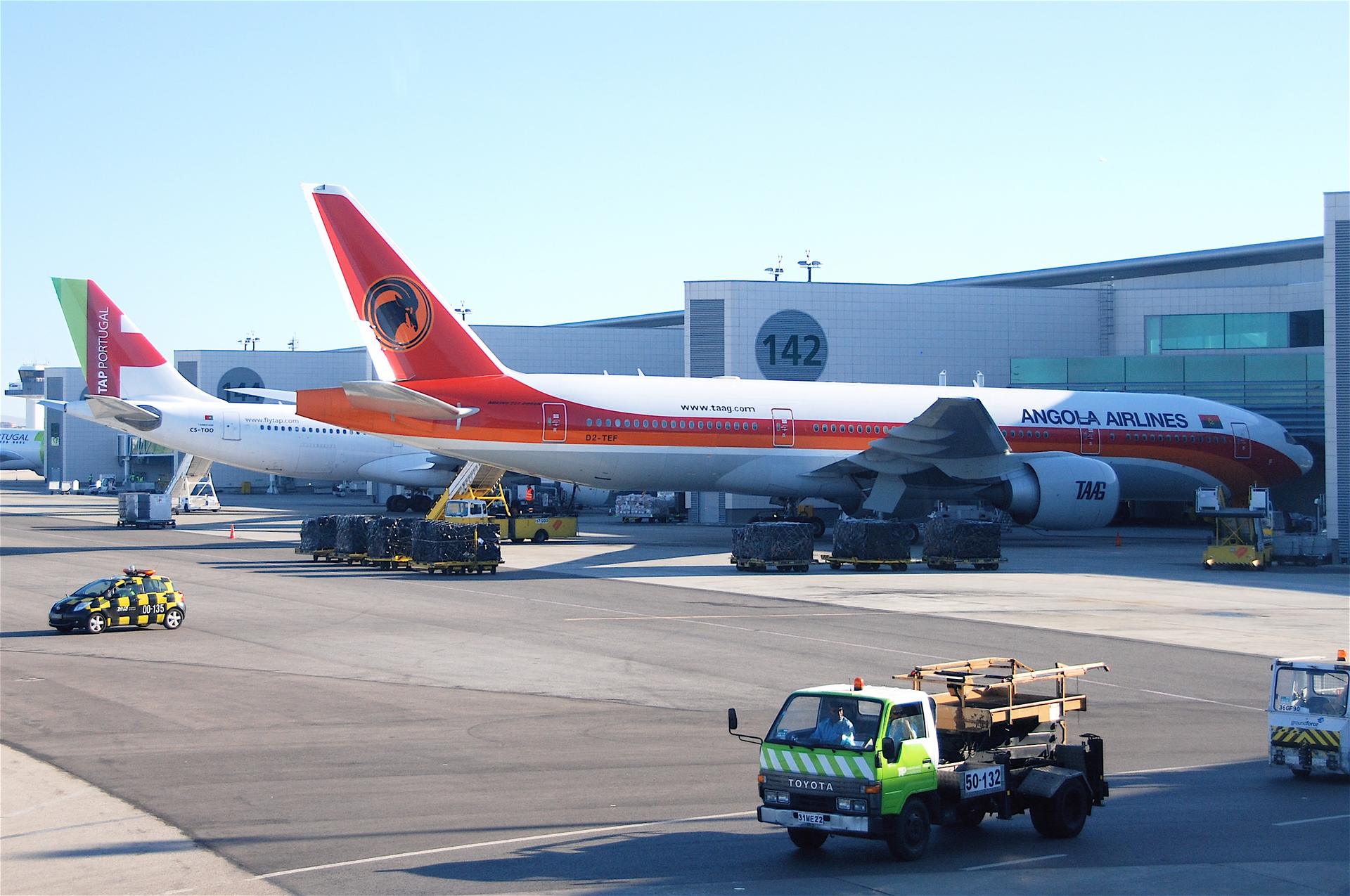 Angola Airlines 57f3c1fcc0c83