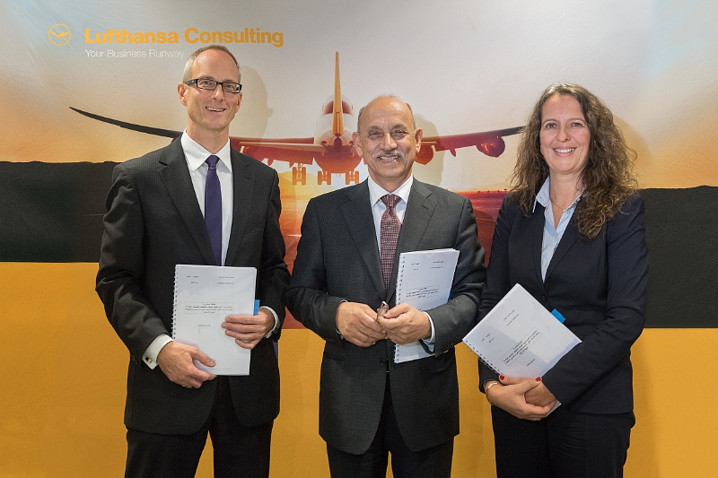 Iraq's Minister of Transport, H.E. Kadoum Finjan Al-Hamami with Dr. Andreas Jahnke, managing director, Lufthansa Consulting, left, and the company's Associate Partner Catrin Drawer during the Minister's visit of Lufthansa Group facilities on Nov. 2, in Frankfurt, Germany.