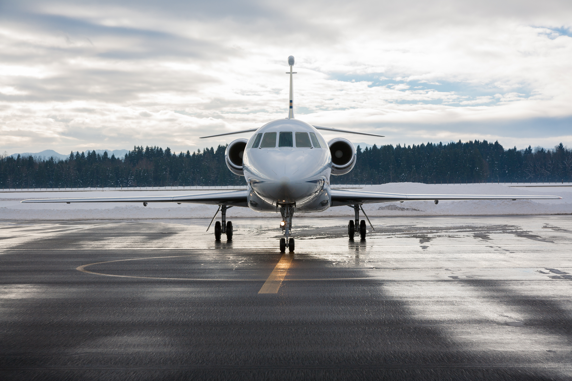 Photo To Accompany Independent Fbo Flight Serve To Open January 1 At Trenton Mercer Airport Kttn 58626df56de71