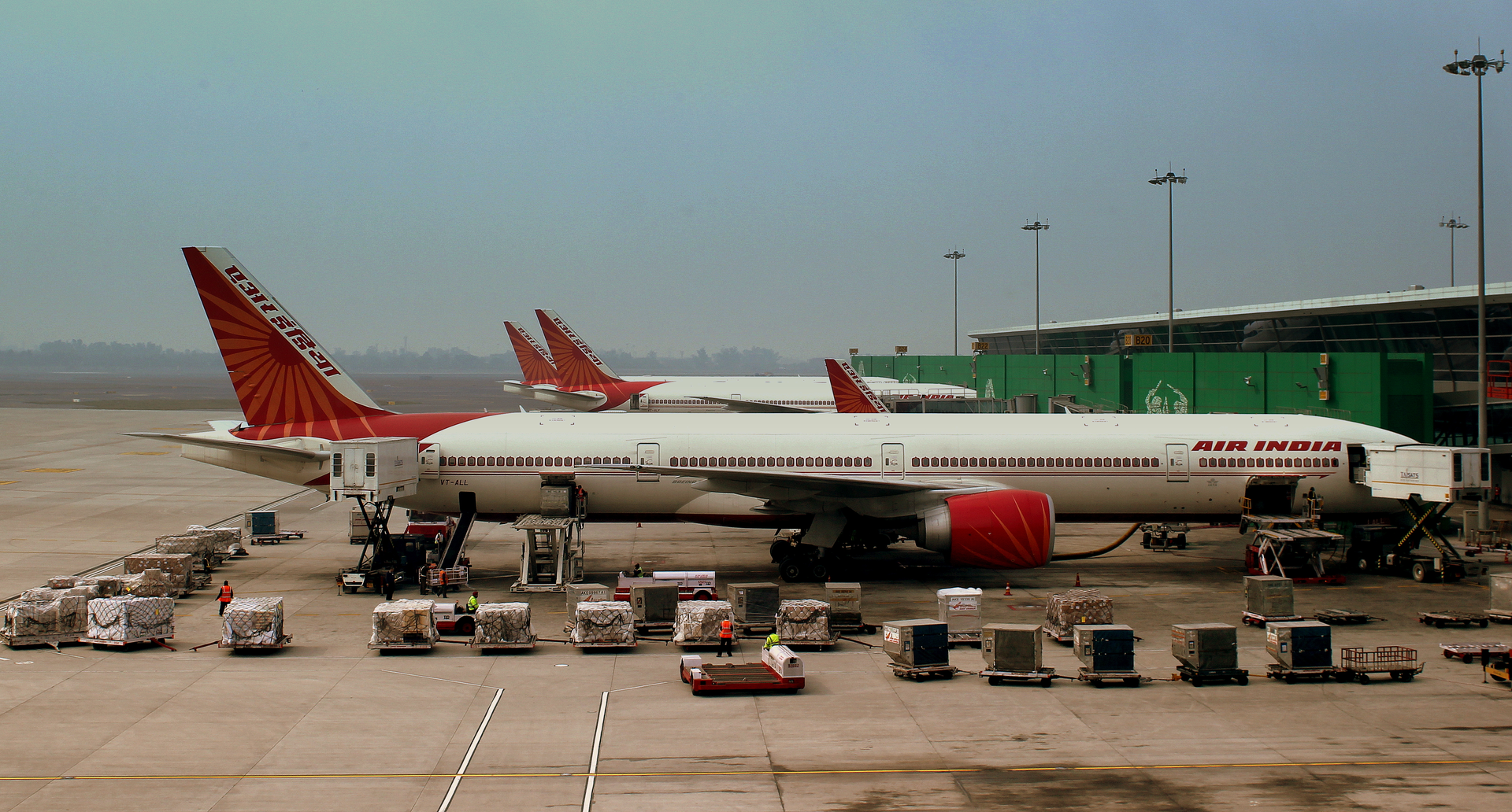 Air India A320 And Boeing 777 300 Er S At Indira Gandhi Airport Delhi India February 2013 5873b1d58c918