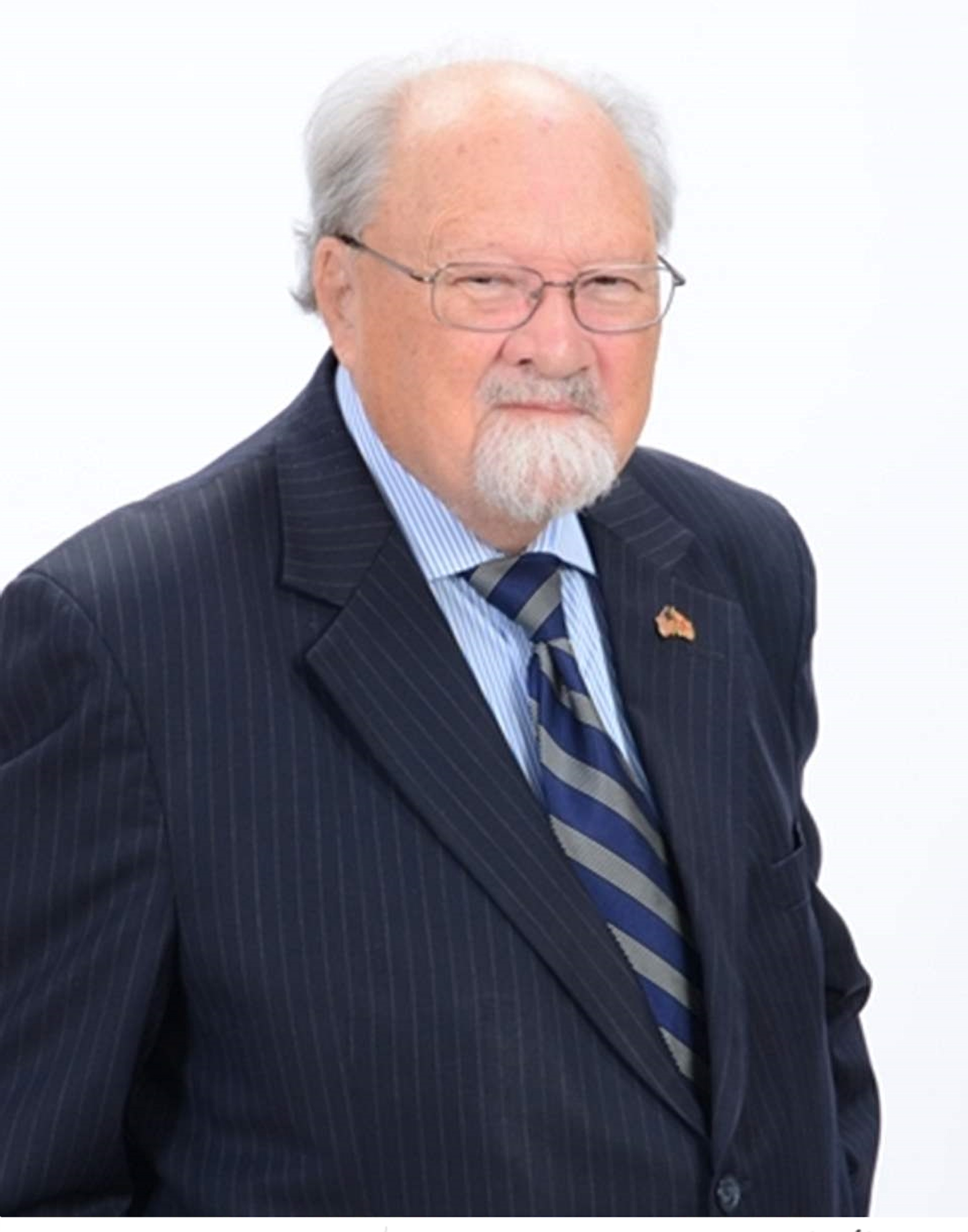 Dr John Leverton Portrait 586fb675aa2a9