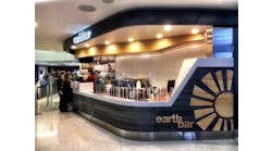 Earthbar location in LAX&rsquo;s Terminal 6 is a healthy convenience store offering everything from smoothies, sandwiches and cold-pressed juices to snacks and vitamins and supplements.