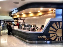 Earthbar location in LAX&rsquo;s Terminal 6 is a healthy convenience store offering everything from smoothies, sandwiches and cold-pressed juices to snacks and vitamins and supplements.