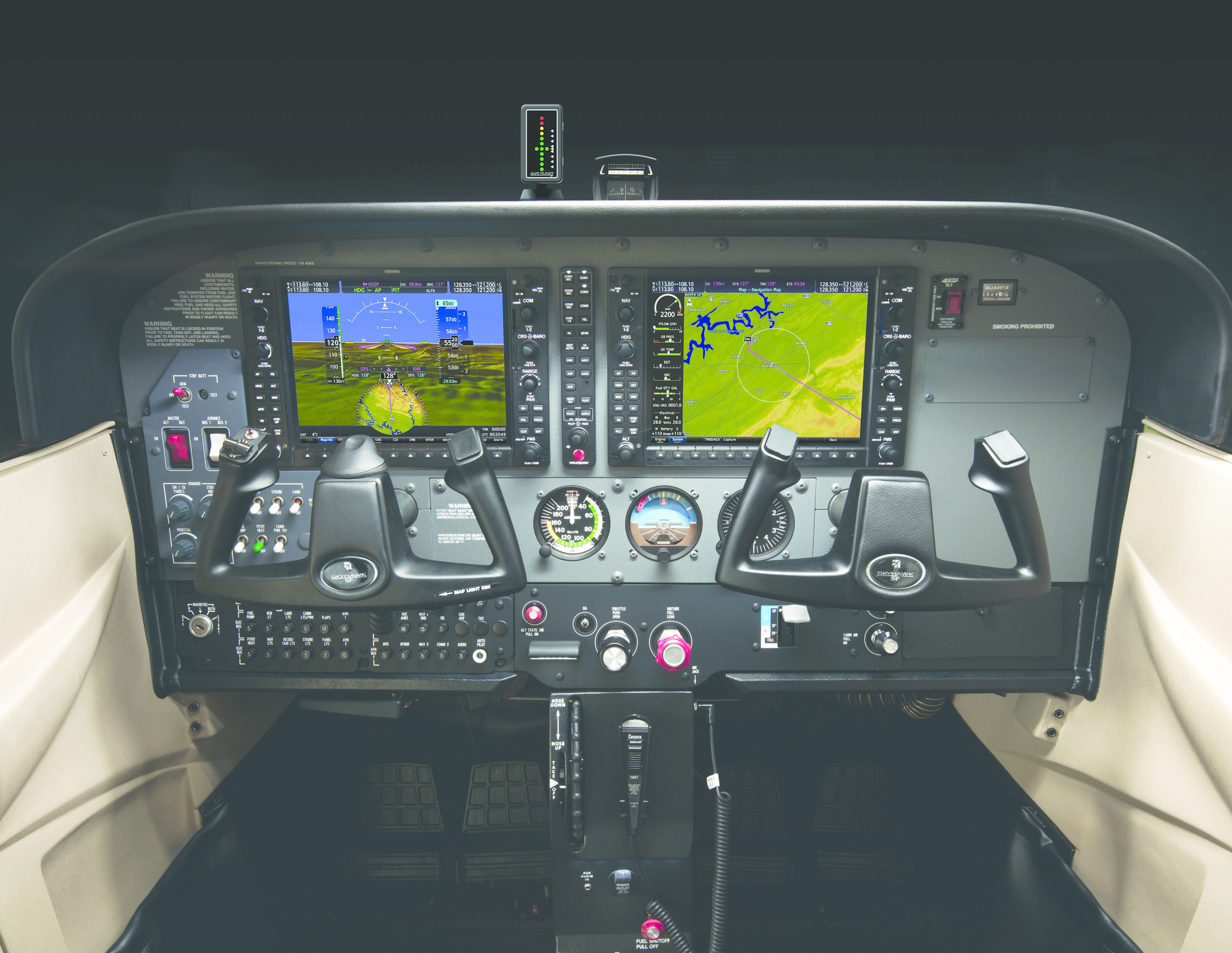 Skyhawk Dash Flat 586d08e011779