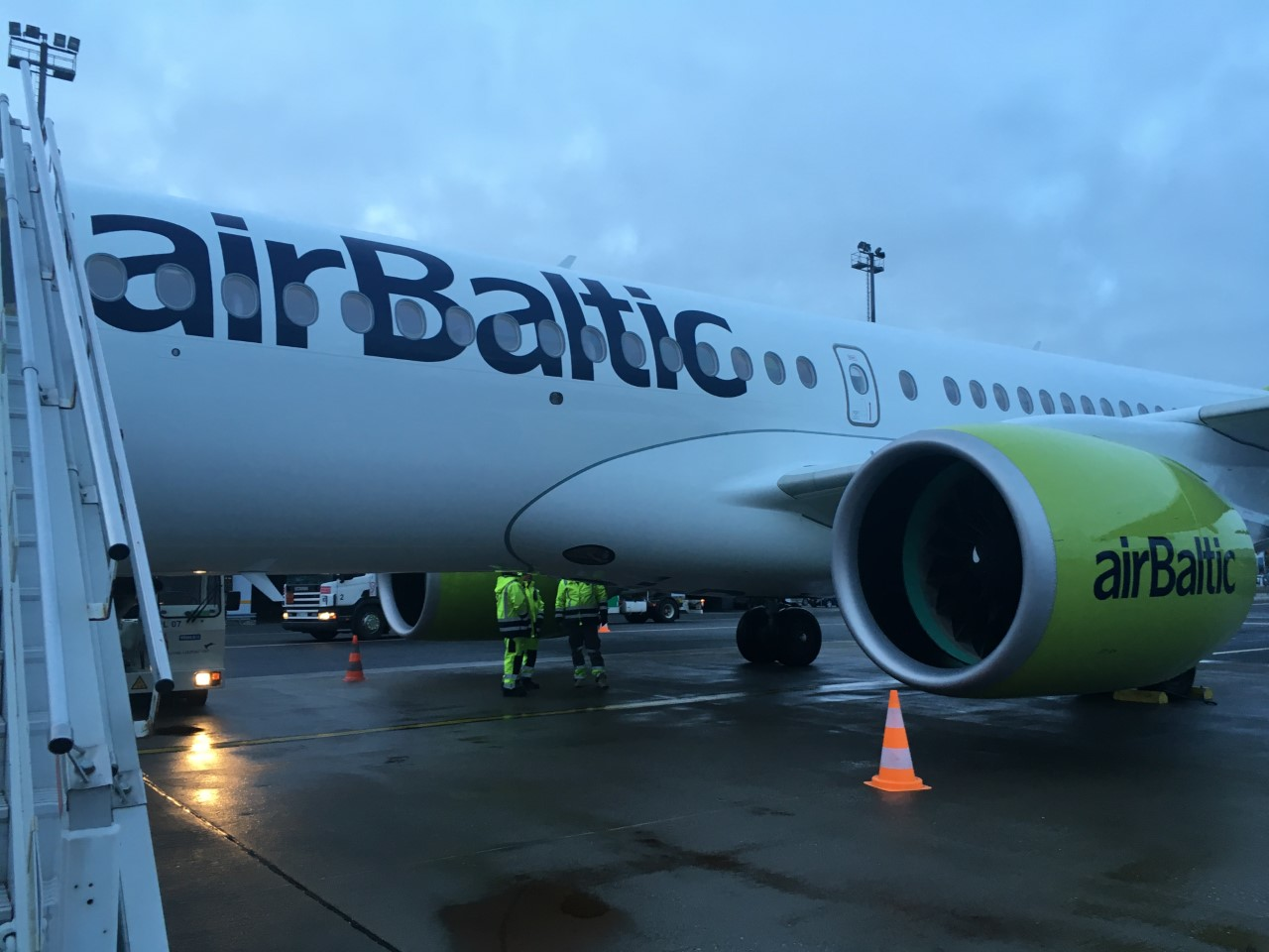 airBaltic8009 587e2ad4e279c