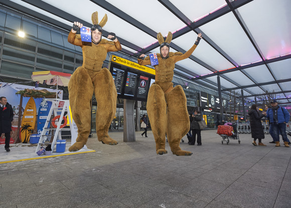 Heathrow Bech 588a040f35519