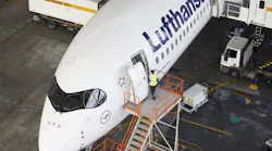 Lufthansa Technik A350 Cockpit 5891f55cae99e