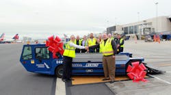 AA LAX Managing Director Jim Moses LEKTRO President Eric Paulson Shake hands 58b98138d1aab AA LAX Managing Director Jim Moses LEKTRO President Eric Paulson Shake hands 58b98138d1aab