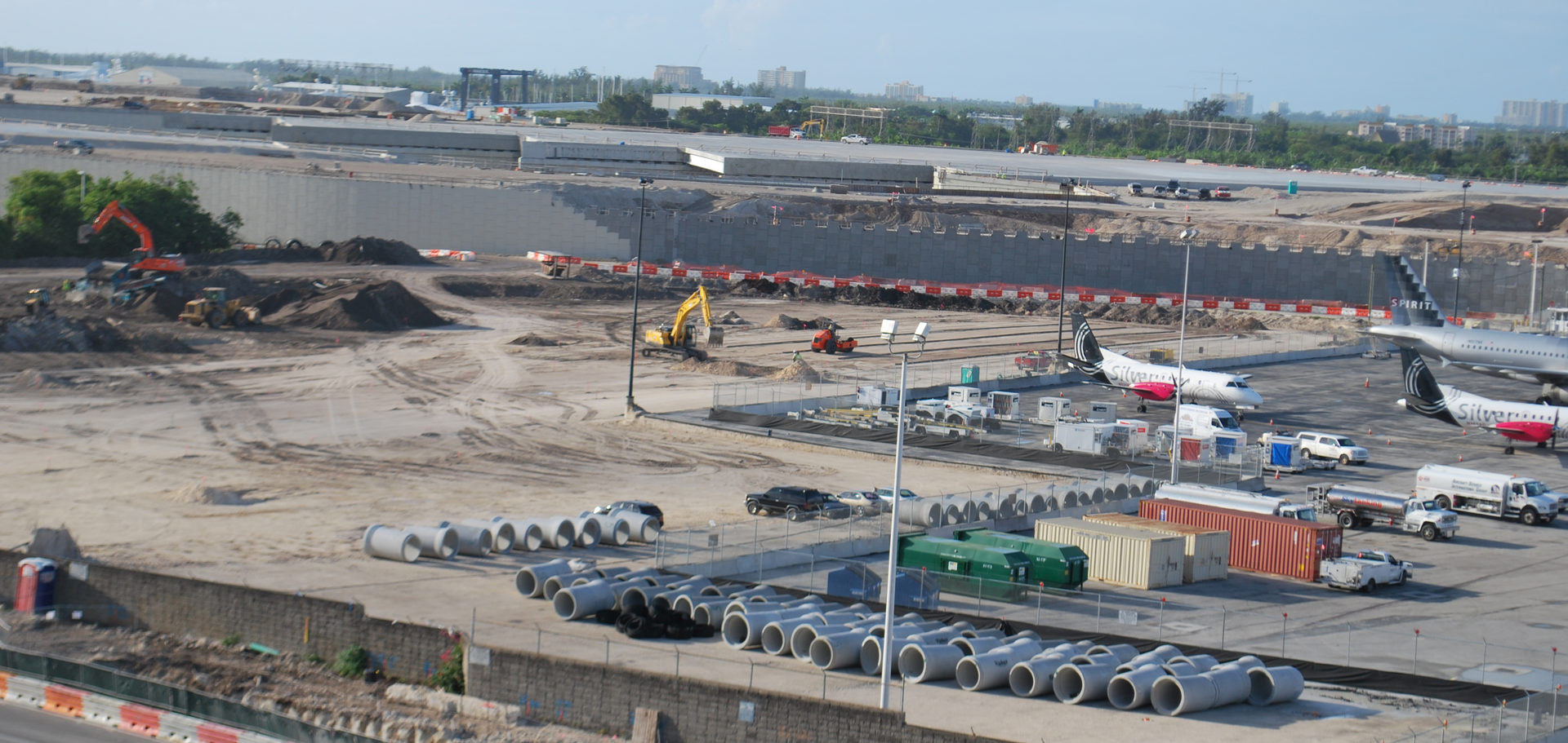 Project work-space parameters result from the civil design team&rsquo;s extensive coordination with architects, the construction manager, airlines and the airport operator.