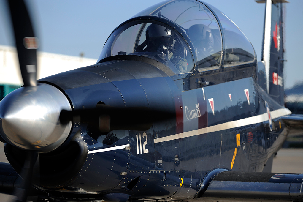 FieldAviation 58dd53c064018