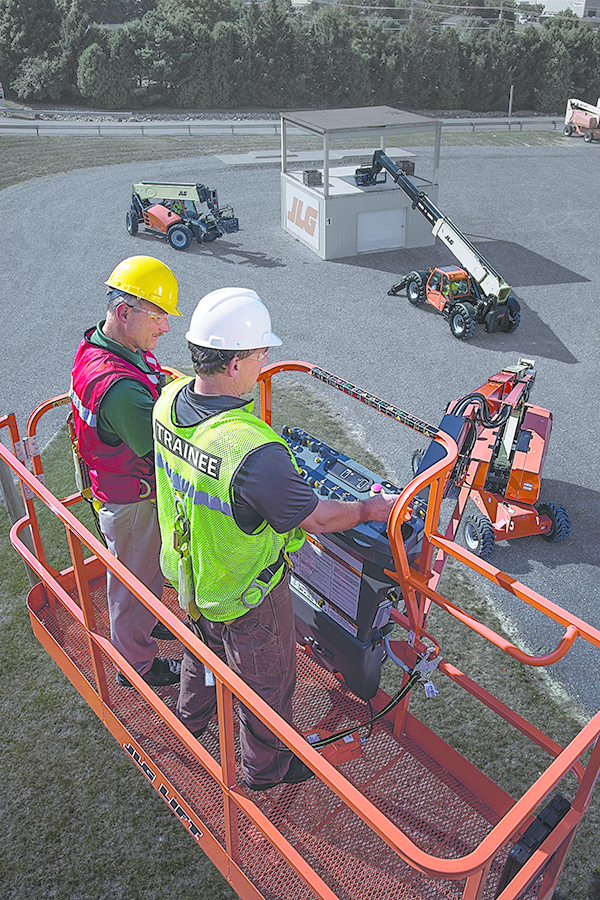 JLG Training 1 58c1709a15bd0