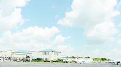Located at Smyrna Airport, Hollingshead Aviation lands guests approximately 30 minutes from Nashville’s downtown.