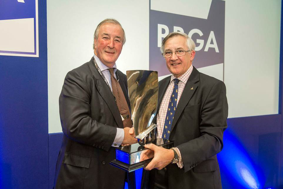 Andrew Walters, chairman and owner of London Biggin Hill Airport accepts BBGA&rsquo;s Industry Award 2017 from Sir Gerald Howarth MP.