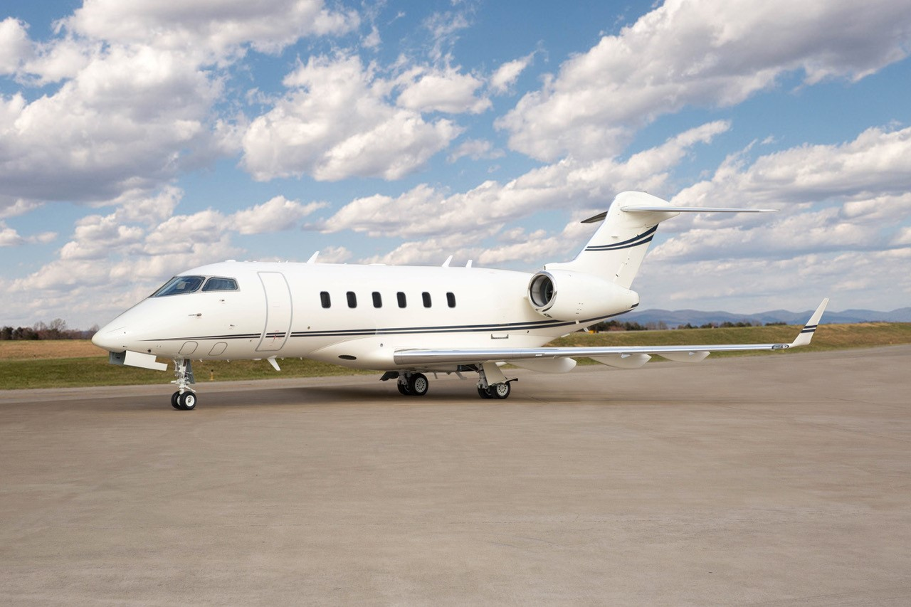 Challenger 300 Exterior Mw 58f77f00479a1
