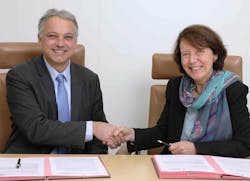 François Lavaste, Head of Airbus CyberSecurity (left) and Barbara Dalibard, SITA CEO, sign an agreement launching the joint Security Operations Center Services. François Lavaste, Head of Airbus CyberSecurity (left) and Barbara Dalibard, SITA CEO, sign an agreement launching the joint Security Operations Center Services.