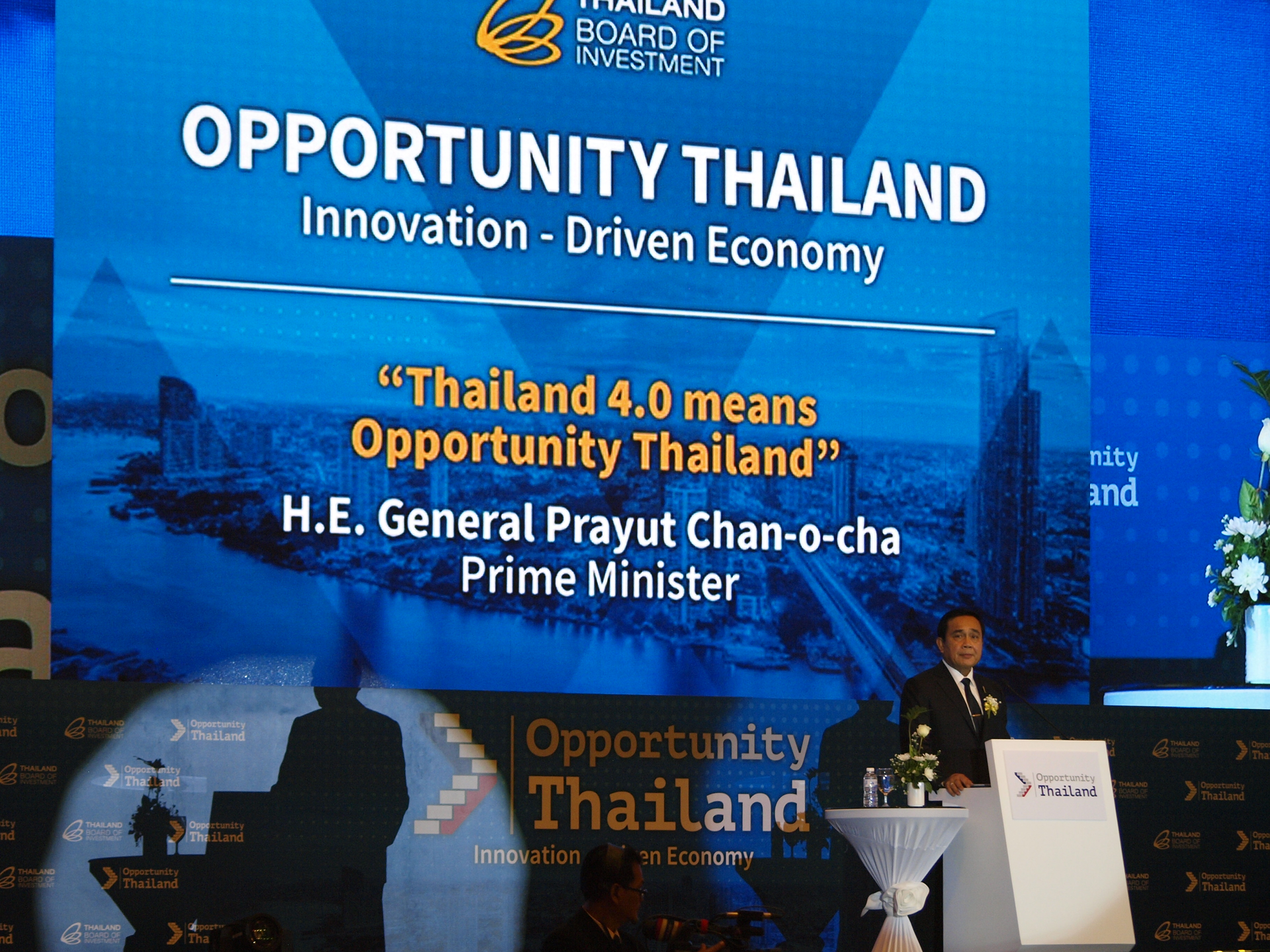 2149179 58f62e330cc78