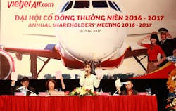 thumbnail Vietjet s President CEO Nguyen Thi Phuong Thao at the Vietjet Annual Shareholder 27s Meeting 58fa088031f41