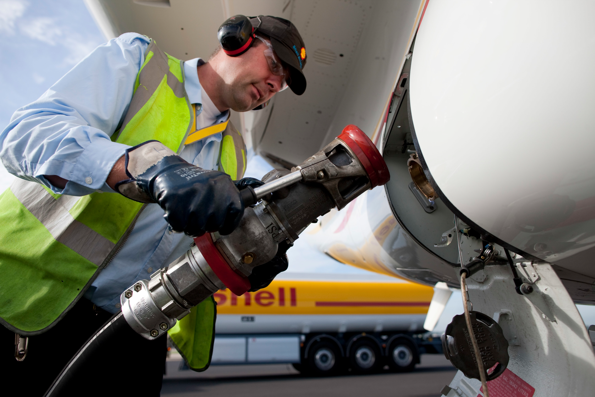 Each day Shell Aviation provides fuels for almost 7 000 aircraft at 900 59242af9af9bd