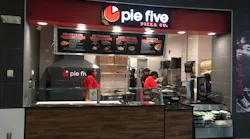 Pie Five in Concourse B offers individual handcrafted pizzas made-to-order in under 5 minutes.