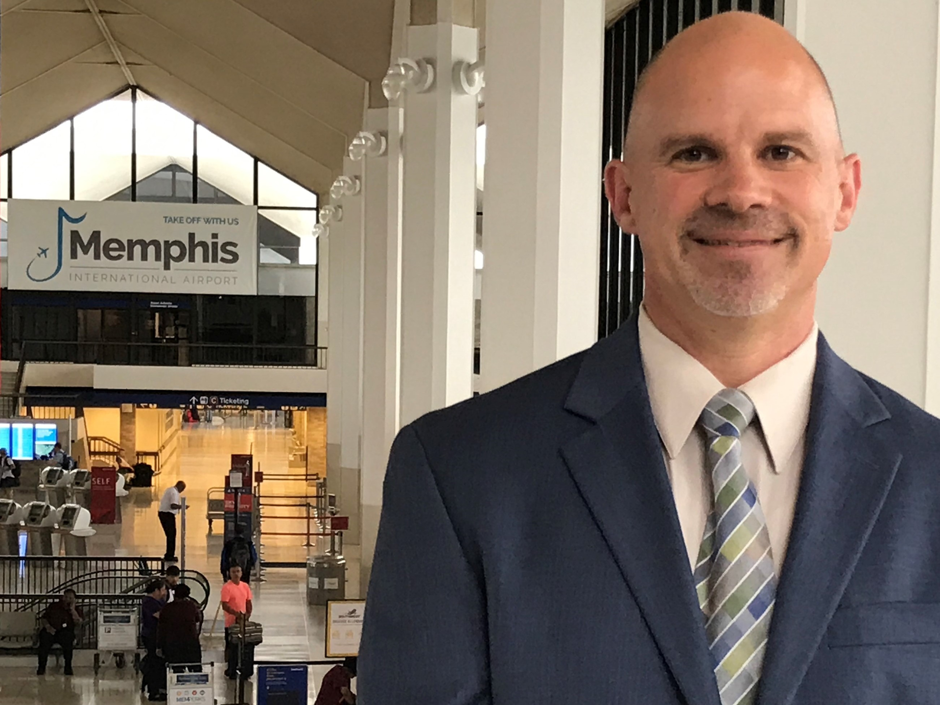 Thomas earned a Bachelor of Science in Journalism from Arkansas State University in 1991.