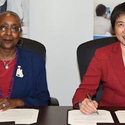 Dr. Fang Liu, ICAO Secretary General, and Angela Gittens, ACI Director General, signing the new airport training MOU today at ICAO&rsquo;s headquarters in Montreal.