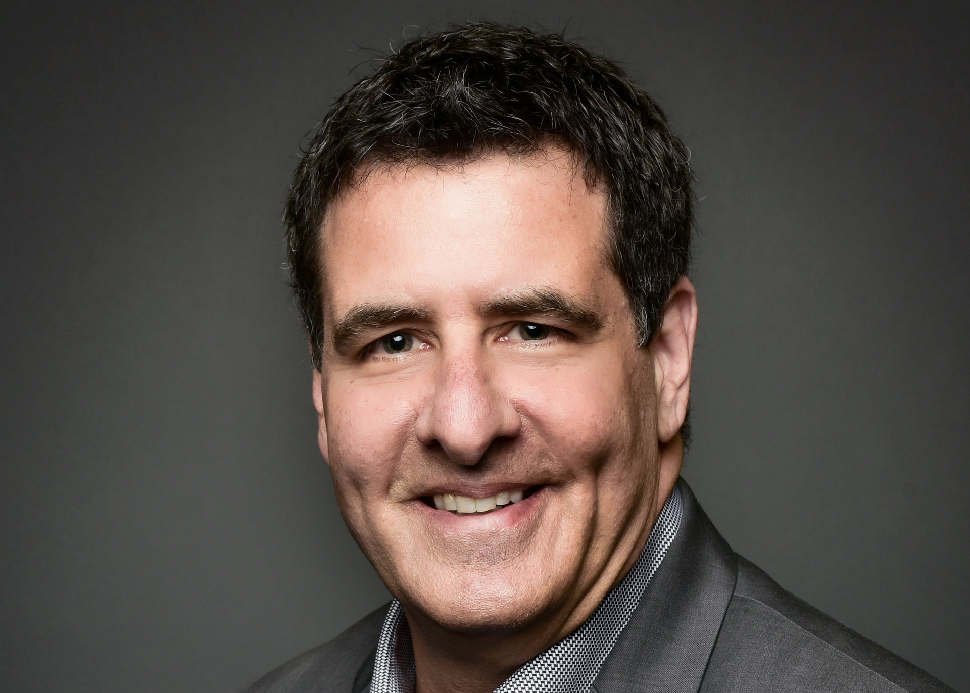 Mark Lobel Headshot 5977afabe4083