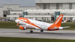 easyJet 250 Airbus Foto easyJet k 595d0b0122850