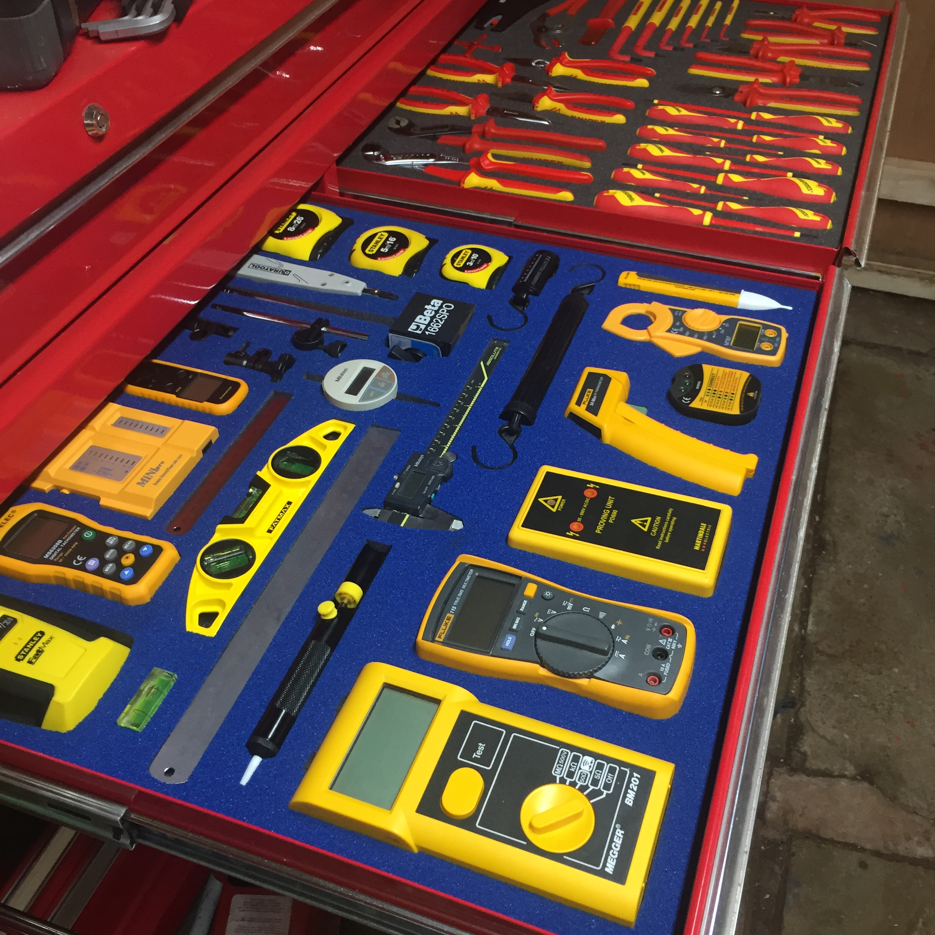 1 Demo Box 599451369cc56