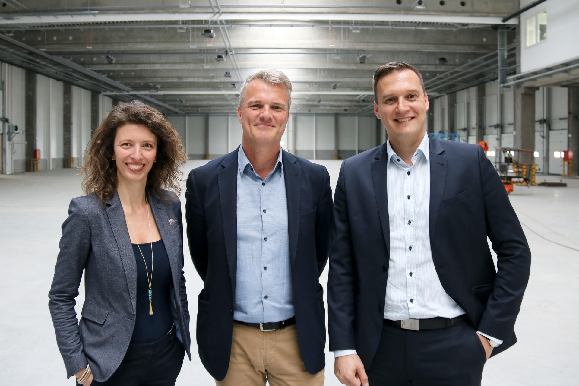 Left to right: R&eacute;ka Sebesty&eacute;n, Head of Property Development and Leasing; Ren&eacute; Droese, Director Property and Cargo; and Jozsef Kossuth, Cargo Manager, Budapest Airport.