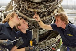 Lufthansa Technik Auszubildende 59a41b2f8ce3c Lufthansa Technik Auszubildende 59a41b2f8ce3c