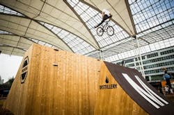 On opening day, the professionals will perform dazzling aerial tricks on the 3,000 square meter layout with a gigantic display ramp. On opening day, the professionals will perform dazzling aerial tricks on the 3,000 square meter layout with a gigantic display ramp.