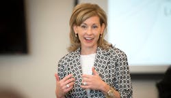 30 Leanne Caret 59c42bc405d00 30 Leanne Caret 59c42bc405d00