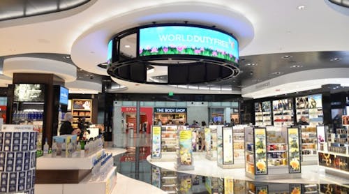 The 3mm Nixel SeriesTM fine-pitch LED halo display by Nanolumens, suspended like a digital chandelier from the store&rsquo;s ceiling, makes shoppers aware of brands and promotions, no matter where they are in the duty-free store.